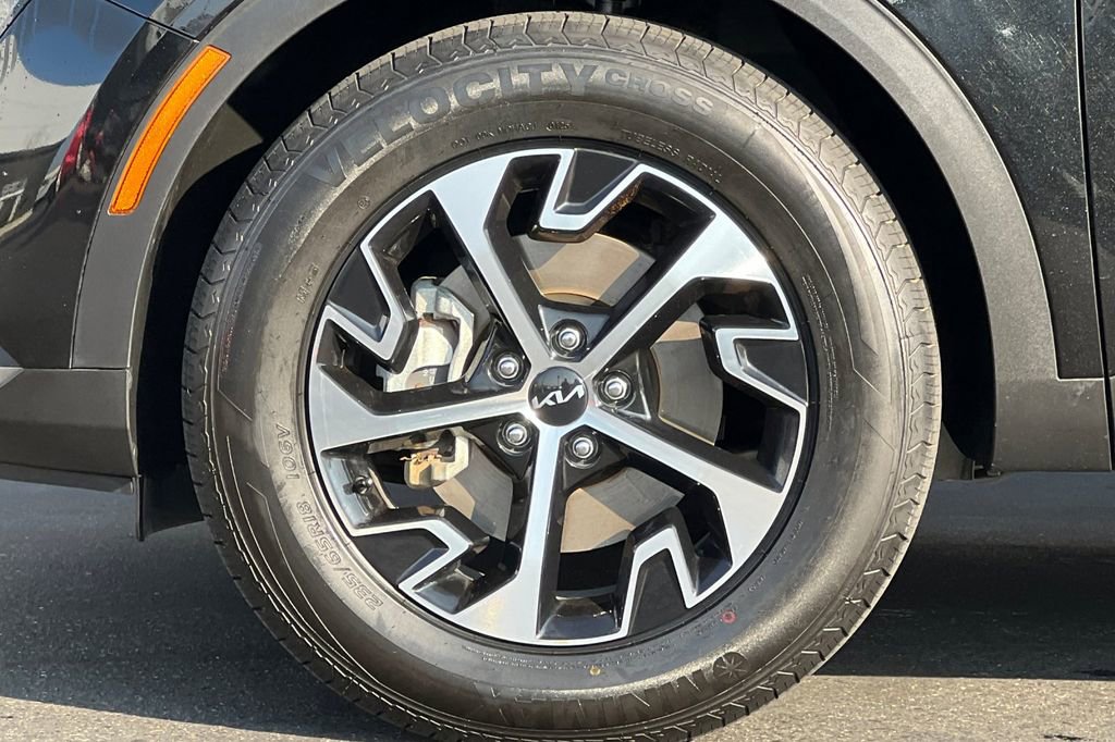 Used 2023 Kia Sportage EX image 33