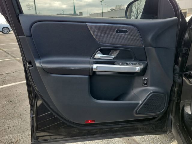 Used 2022 Mercedes-Benz GLB 250 4MATIC image 18