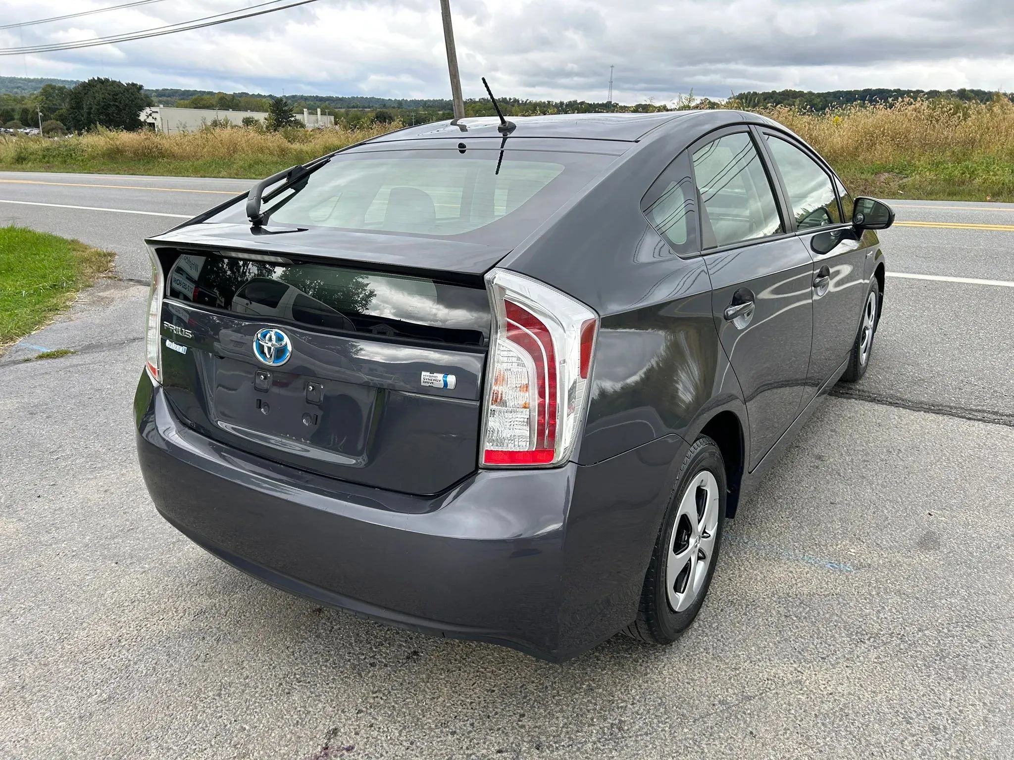 Used 2015 Toyota Prius Two FWD image 6