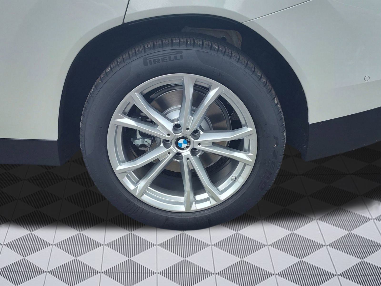 Used 2025 BMW X3 xDrive30i w/ Convenience Package image 11