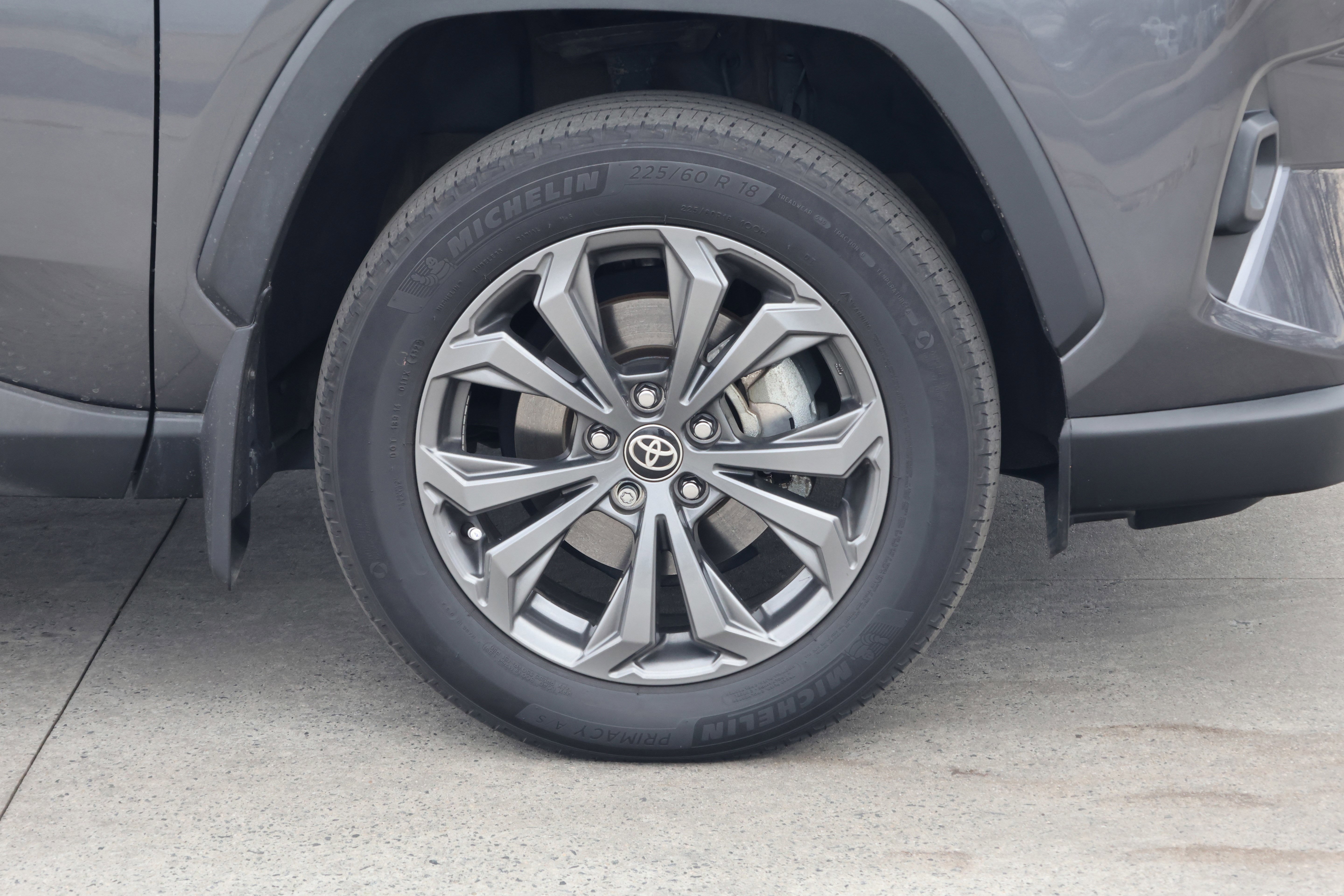 Used 2023 Toyota RAV4 Limited image 11