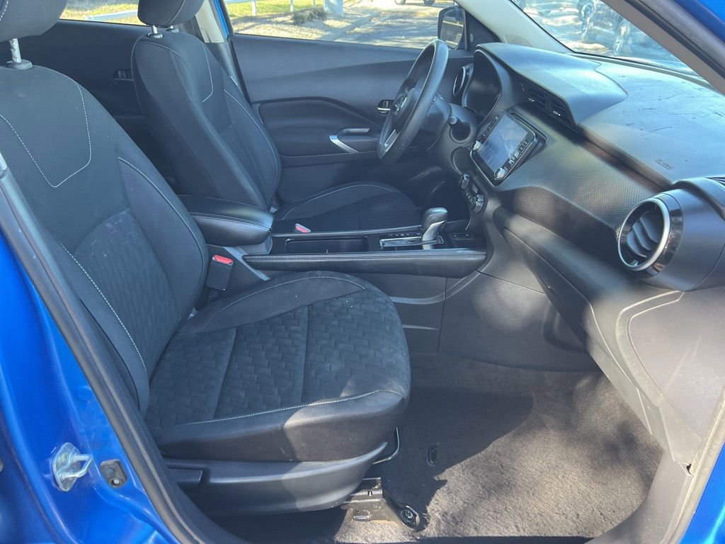Used 2021 Nissan Kicks SV image 12