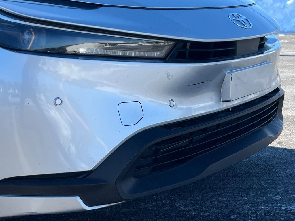 Used 2024 Toyota Prius LE image 7