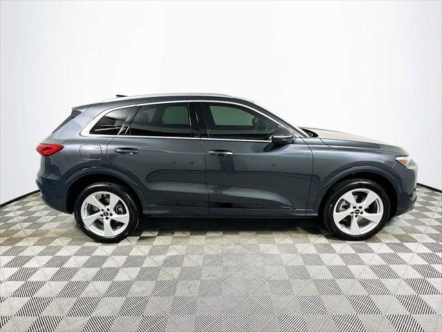 Certified 2025 Audi Q5 Premium Plus w/ Premium Plus image 8