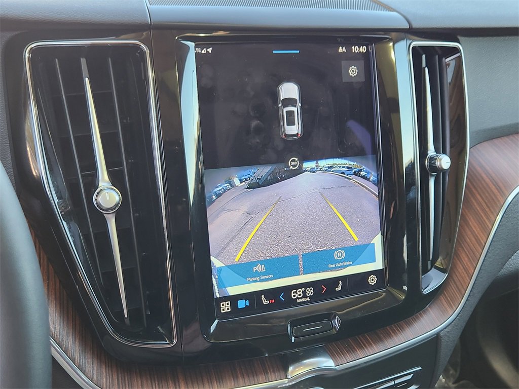 Used 2023 Volvo XC60 T8 Plus image 13