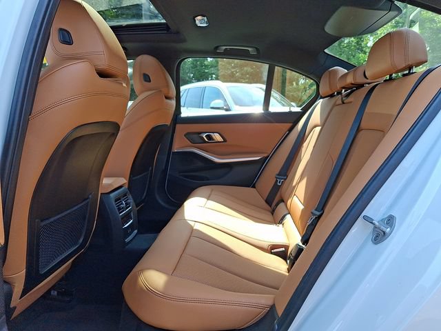 Used 2023 BMW 330i xDrive Sedan w/ Convenience Package AWD/4WD image 10