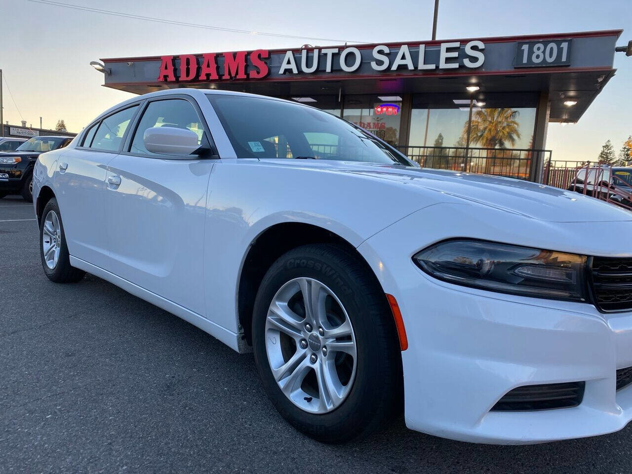Used 2019 Dodge Charger SXT image 22