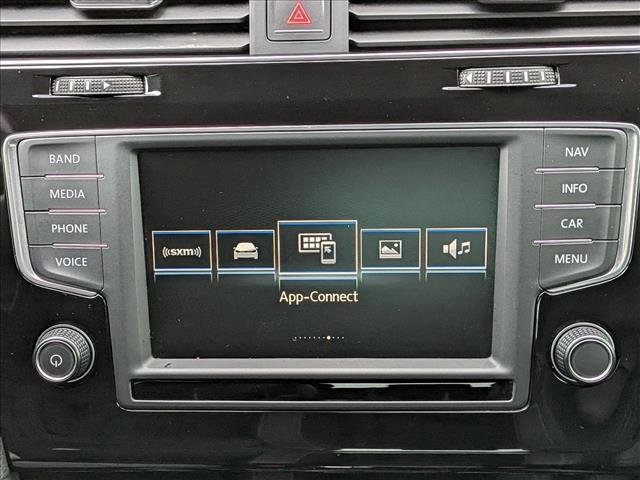 Used 2017 Volkswagen Golf R 4-Door image 14