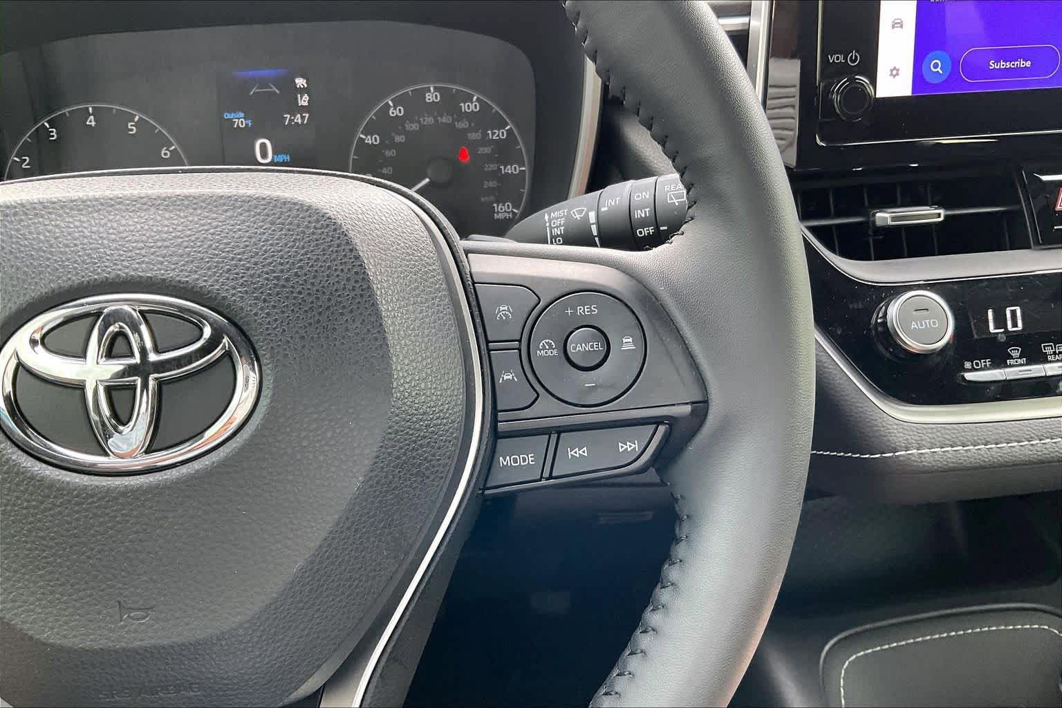 Used 2024 Toyota Corolla SE FWD image 23