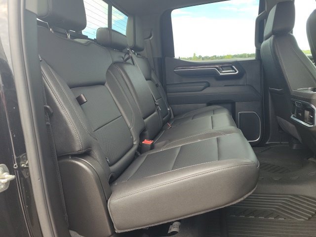 Used 2025 Chevrolet Silverado 1500 LTZ AWD/4WD image 22