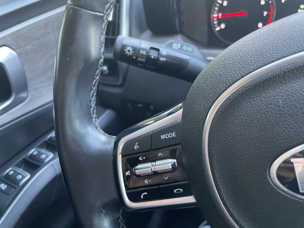 Used 2021 Kia Sorento EX image 31