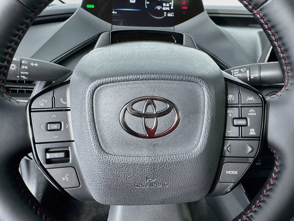 Used 2026 Toyota Prius Plug-In Hybrid FWD image 16