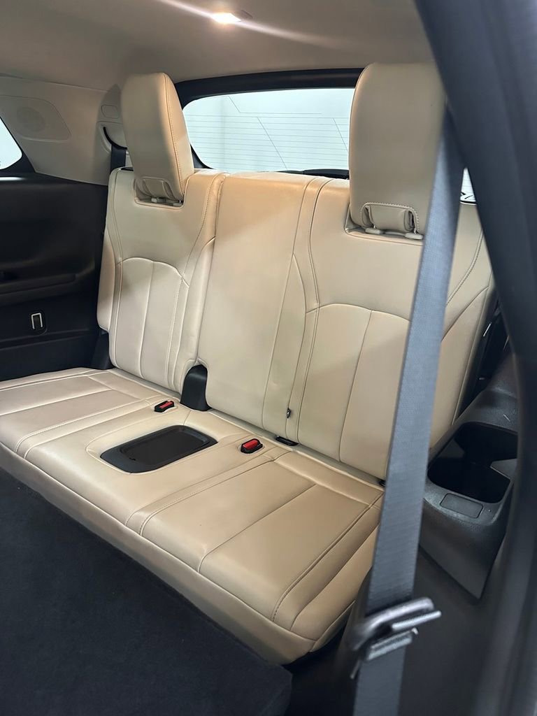 Used 2023 INFINITI QX60 Luxe image 35