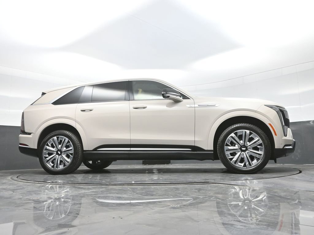 New 2026 Cadillac Escalade IQ Luxury 2 image 40