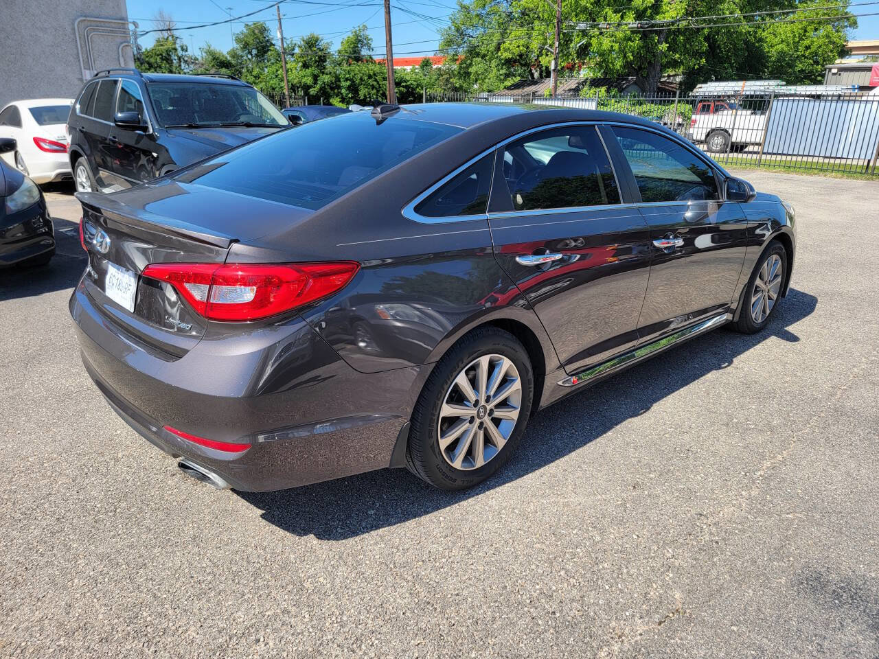 Used 2017 Hyundai Sonata Limited w/ Tech Package 03 image 5