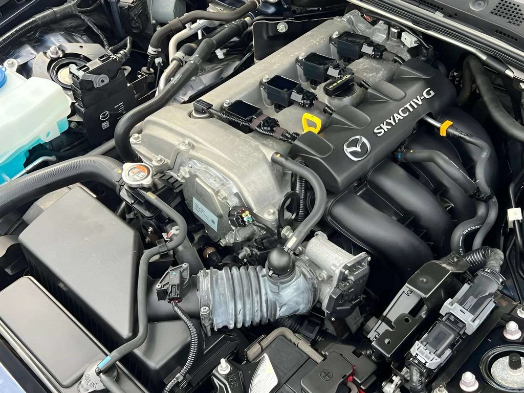 Used 2021 MAZDA MX-5 Miata RF Grand Touring RWD image 20
