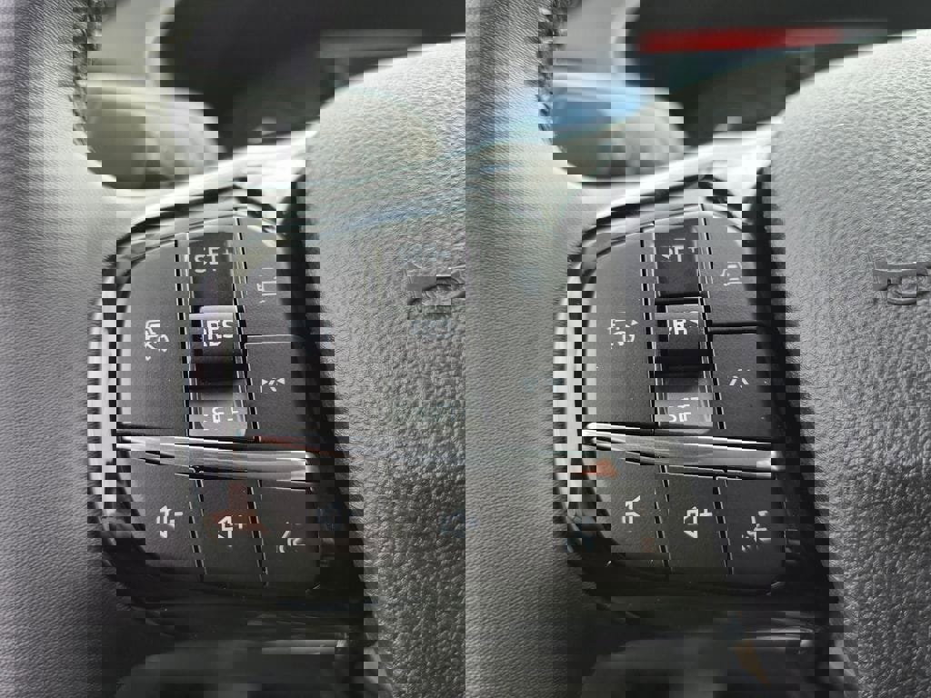 Used 2025 Ford Escape Active w/ Active Premium Tech Pack image 19