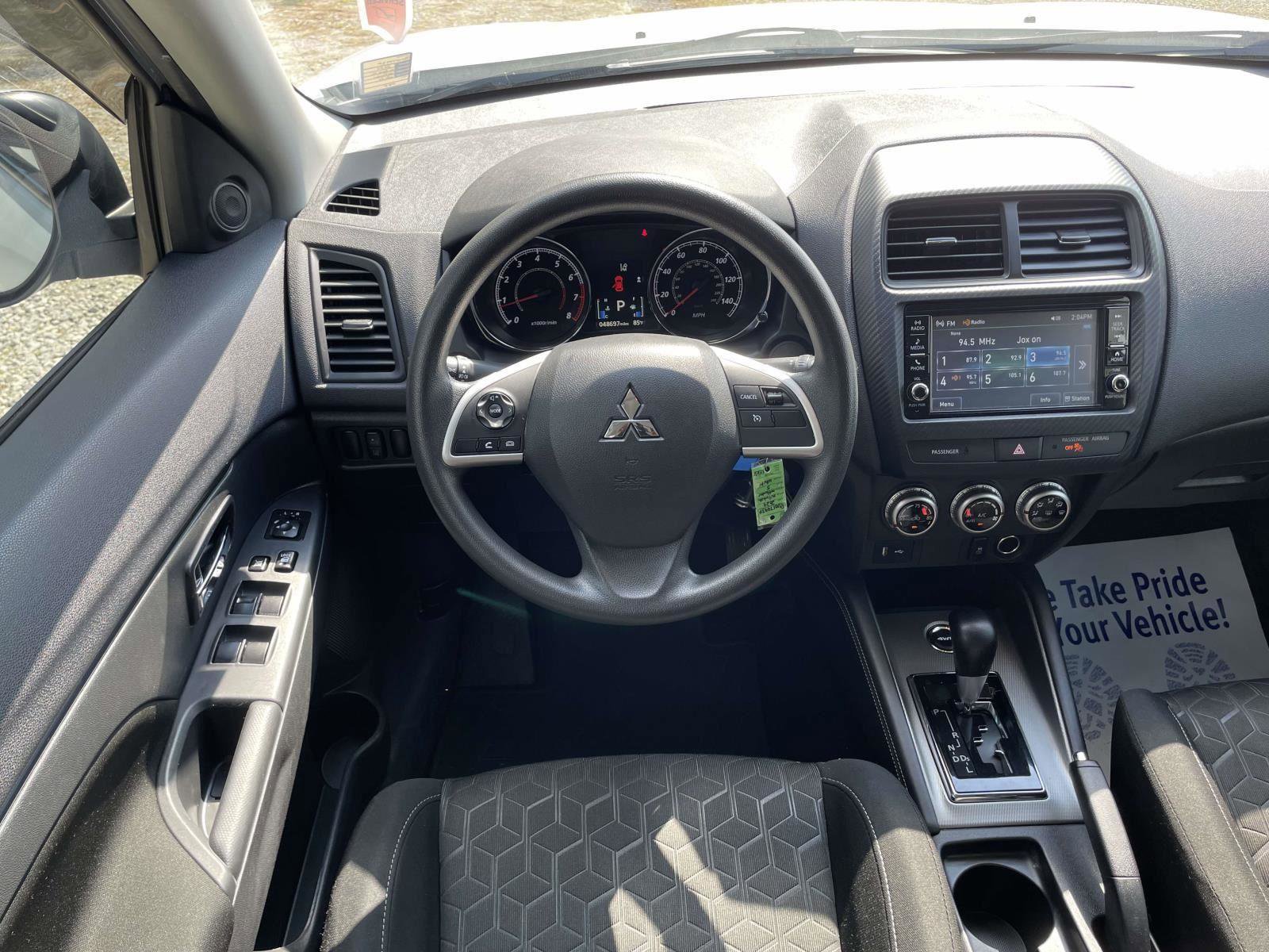 Used 2024 Mitsubishi Outlander Sport AWD image 2