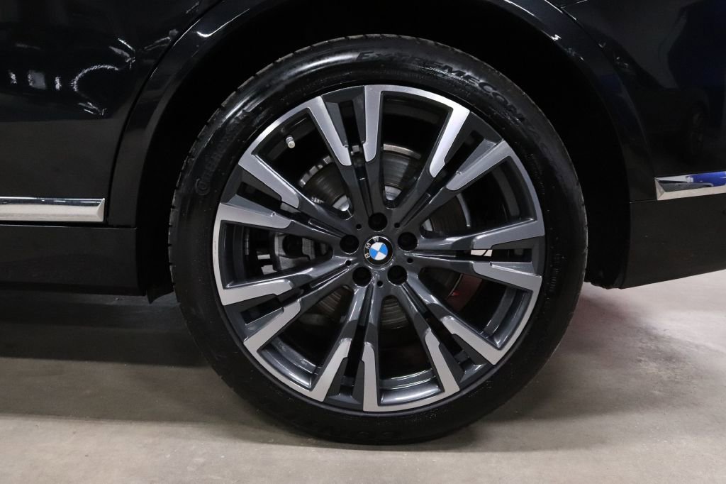 Used 2022 BMW X7 xDrive40i w/ Premium Package image 37