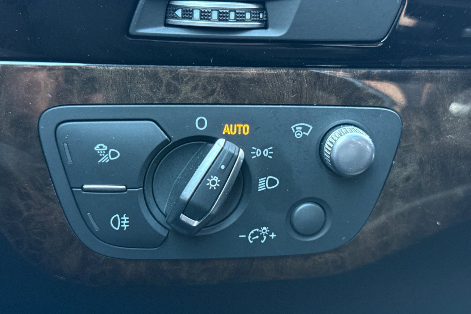 Used 2018 Audi Q7 3.0T Prestige image 36