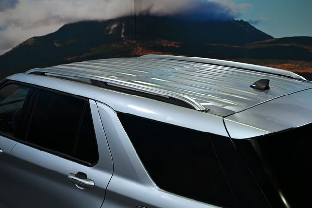 Used 2022 Ford Explorer Limited image 14