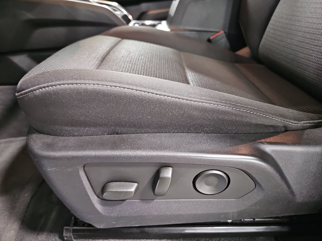 Used 2024 GMC Canyon Elevation w/ Convenience Package AWD/4WD image 29