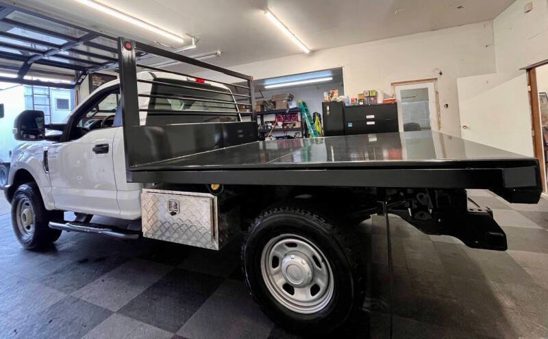 Used 2017 Ford F350 XL AWD/4WD image 8
