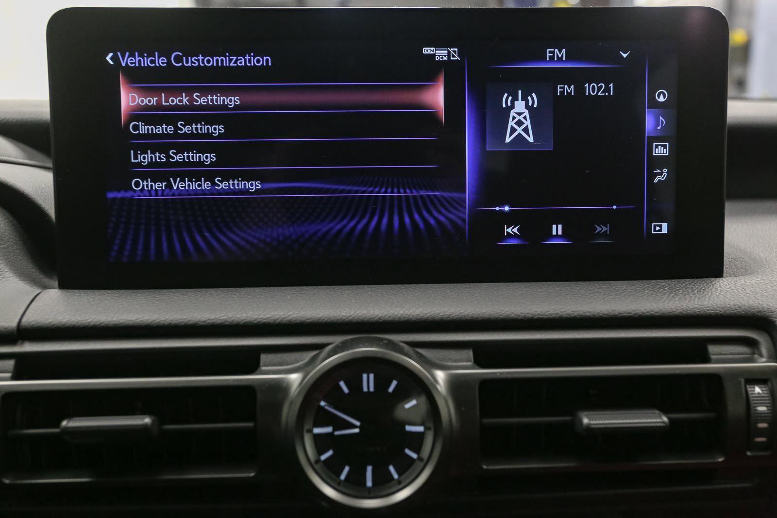 Used 2025 Lexus IS 350 F Sport w/ Navigation Package image 27
