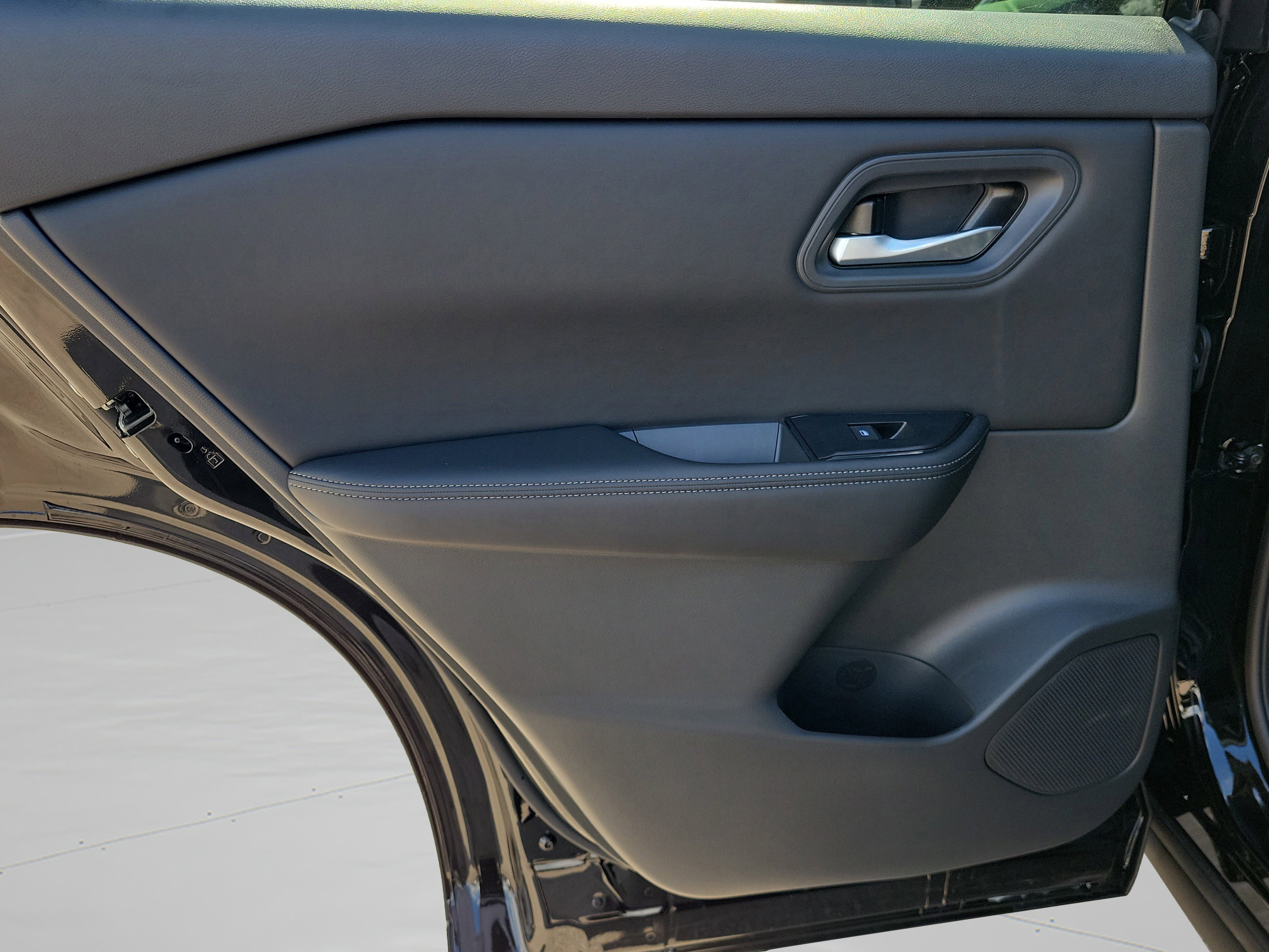 New 2026 Nissan Rogue SV w/ Cold Weather Package FWD image 28