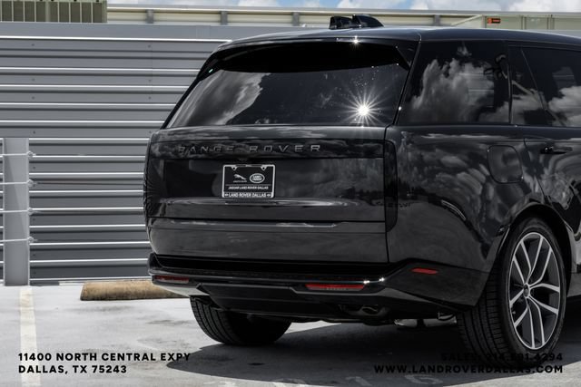 New 2026 Land Rover Range Rover Long Wheelbase SE AWD/4WD image 10