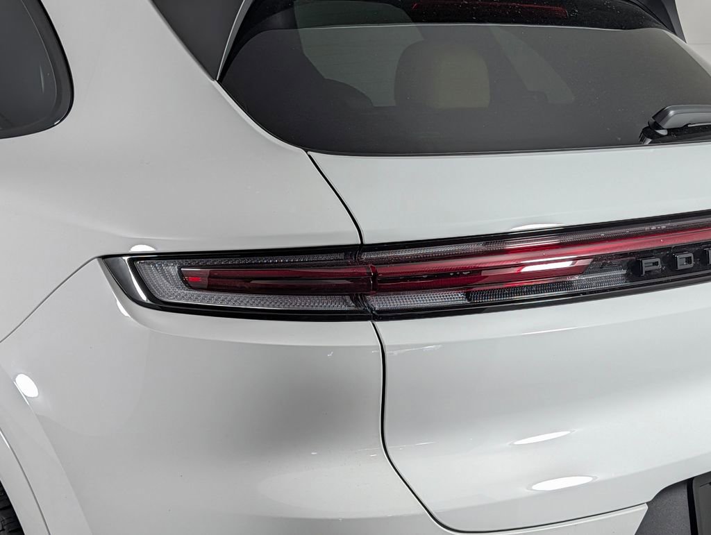 New 2026 Porsche Cayenne image 16