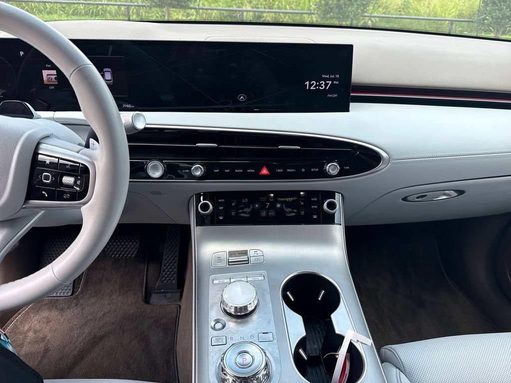 Certified 2026 Genesis GV70 2.5T Advanced AWD/4WD image 17