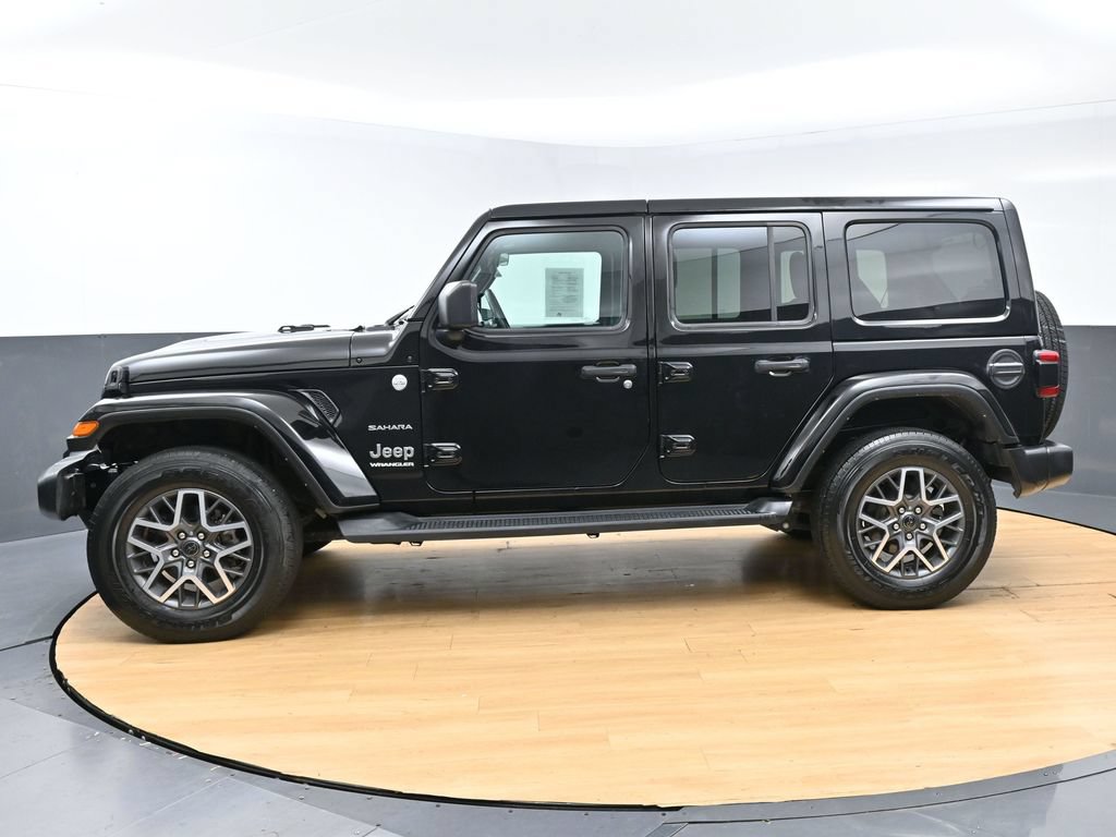 Used 2024 Jeep Wrangler Unlimited Sahara AWD/4WD image 53