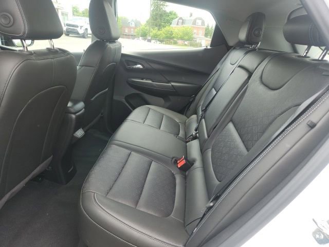 Used 2023 Chevrolet Bolt LT w/ Infotainment Package FWD image 16