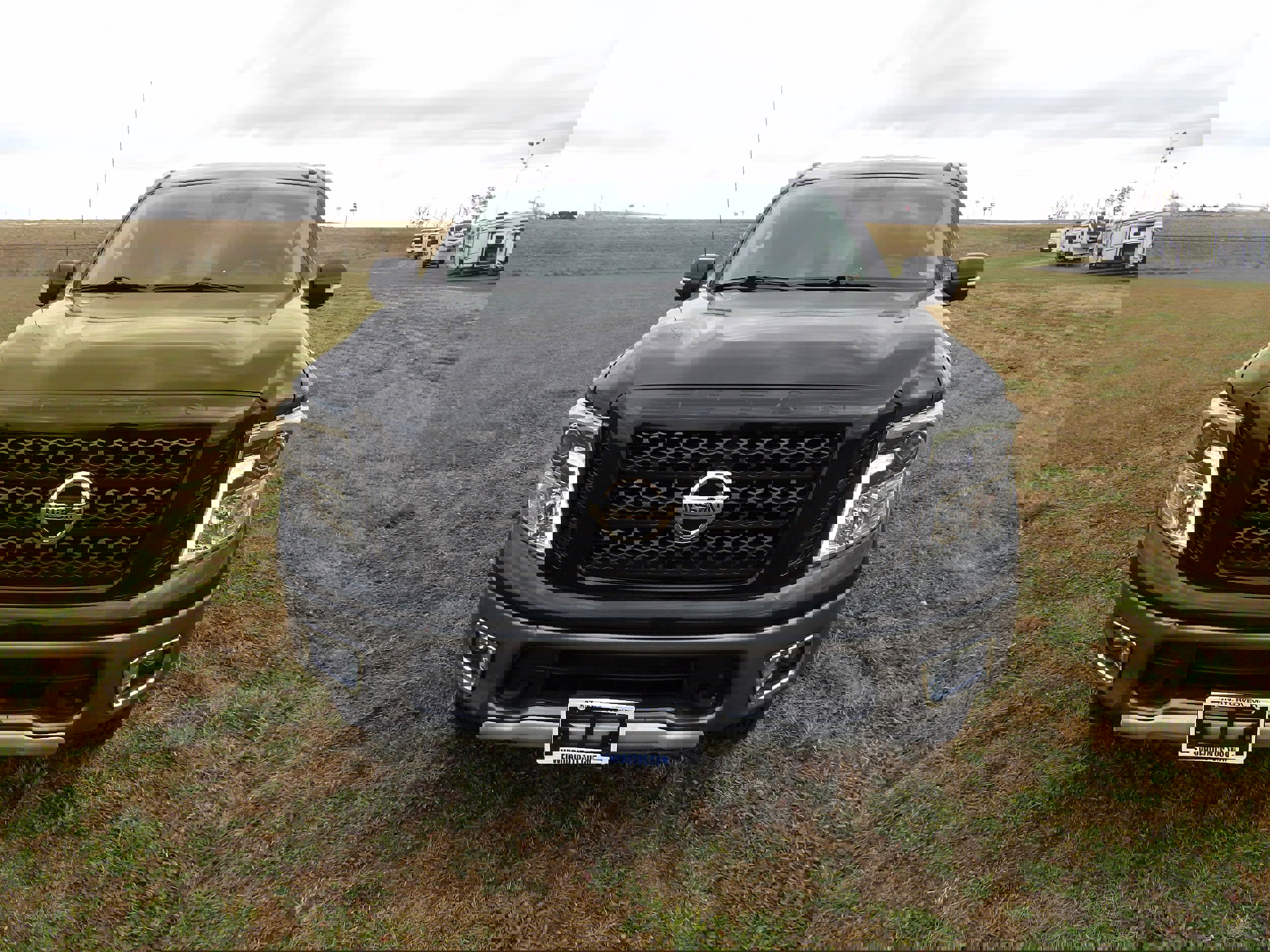 Used 2017 Nissan Titan PRO-4X image 4