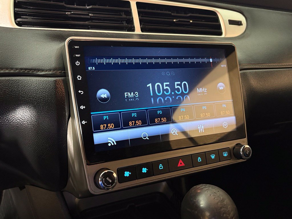 Used 2015 Chevrolet Camaro LT RWD image 22
