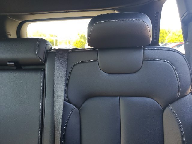 Certified 2024 Jeep Grand Cherokee Limited w/ Black Appearance Package AWD/4WD image 14