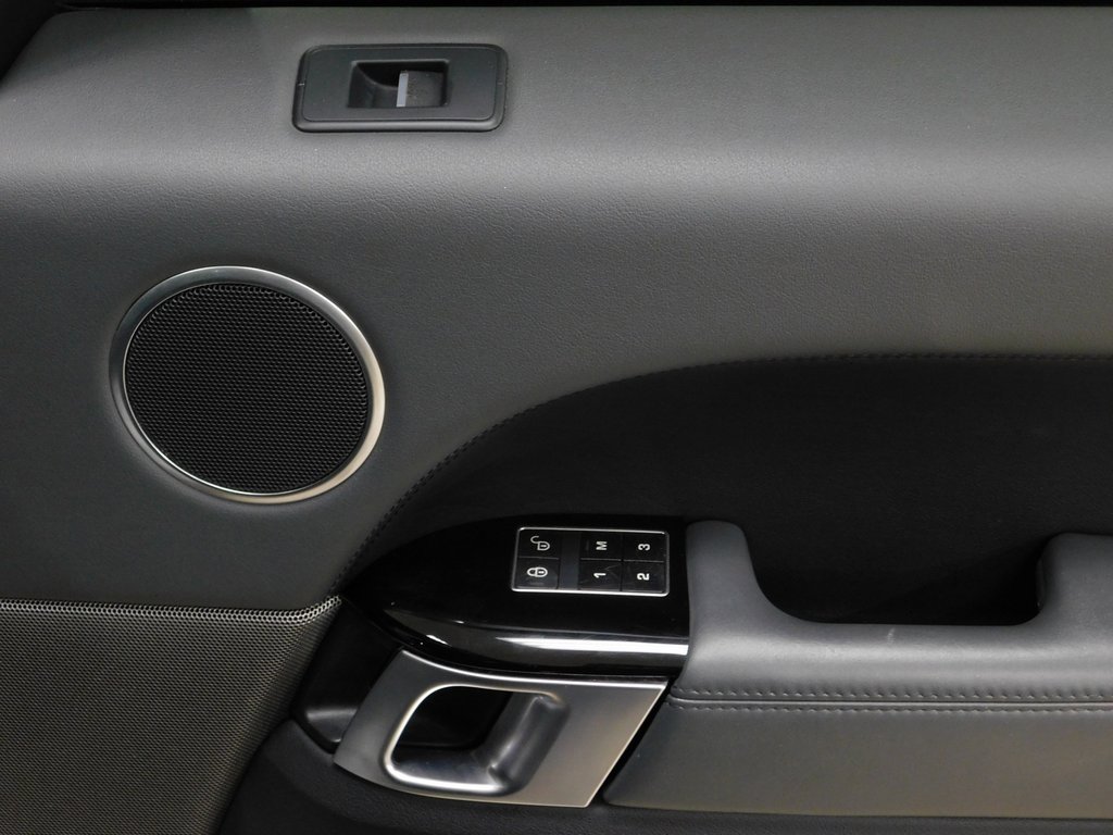 Used 2014 Land Rover Range Rover Sport HSE image 91