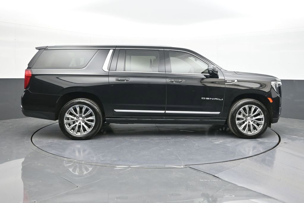 Used 2021 GMC Yukon XL Denali w/ Denali Premium Package RWD image 14