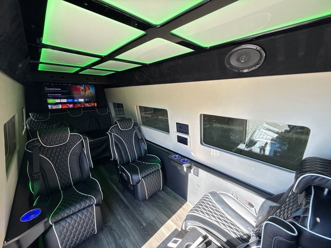 Used 2021 Mercedes-Benz Sprinter 3500 image 27