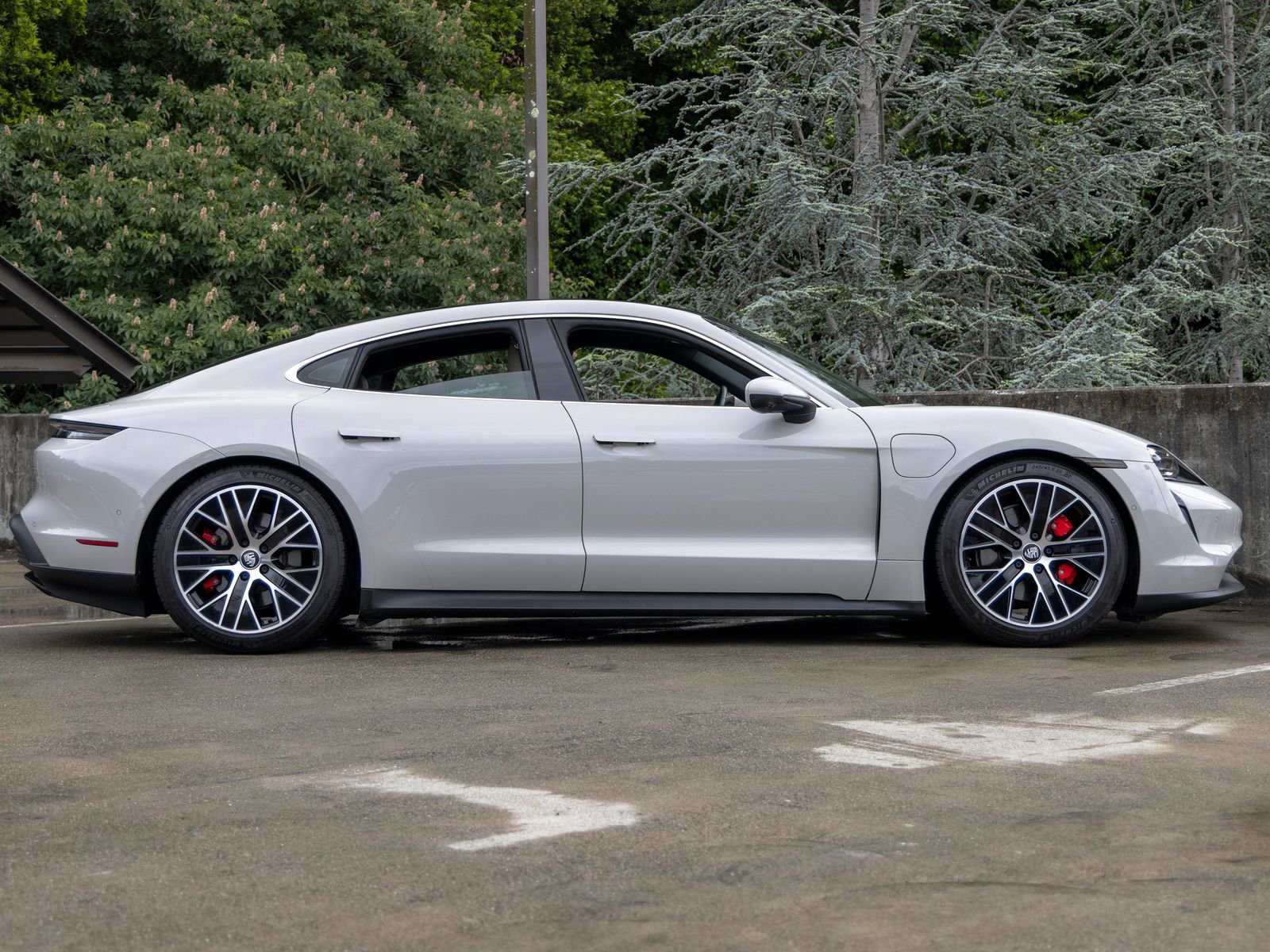 Certified 2022 Porsche Taycan 4S AWD/4WD image 12