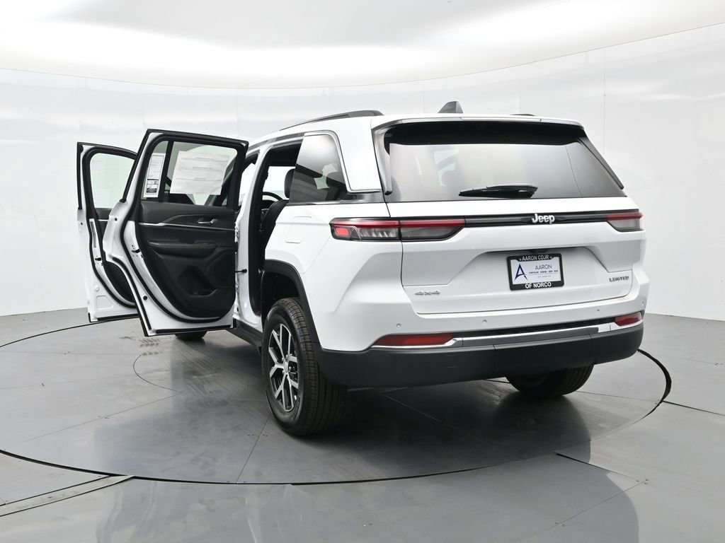 New 2025 Jeep Grand Cherokee Limited image 40