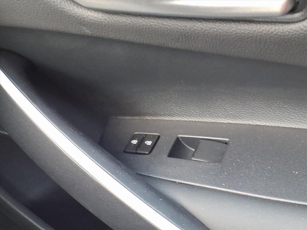 Used 2025 Toyota Corolla SE FWD image 38