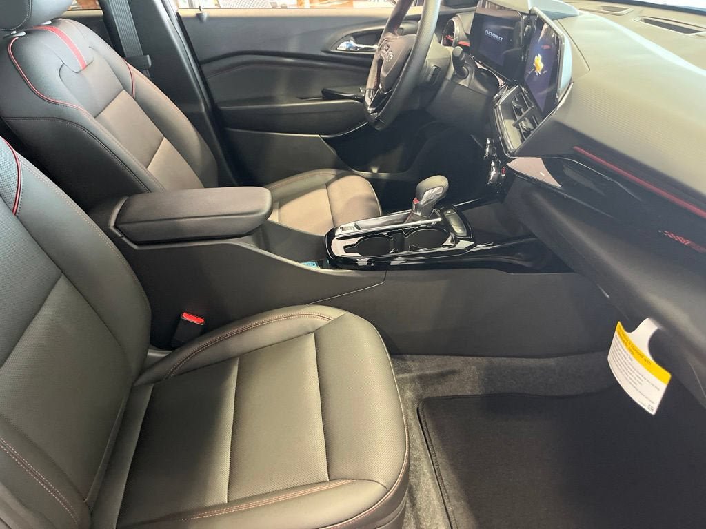 New 2026 Chevrolet Trax RS w/ Driver Confidence Package FWD image 9