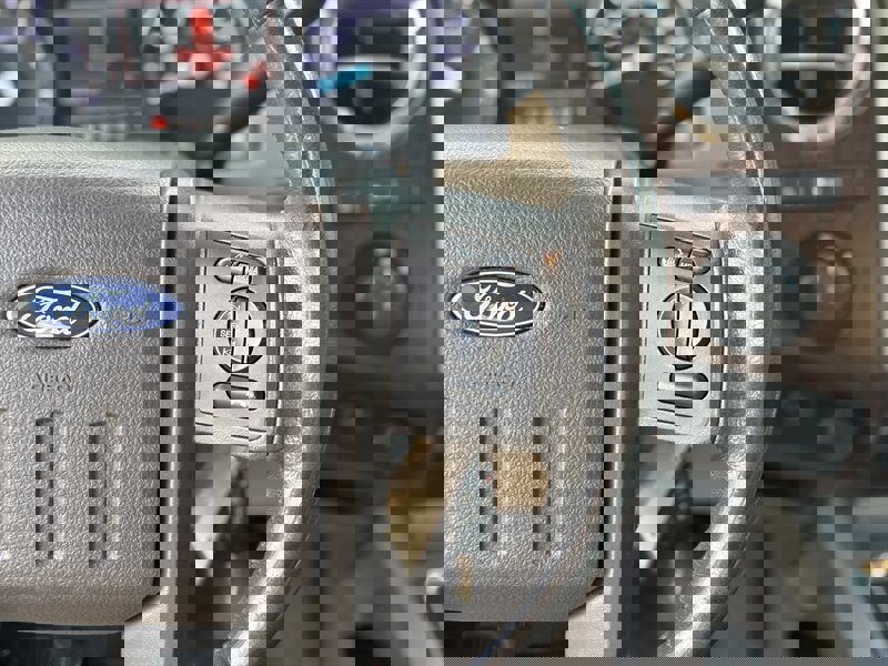 Used 2015 Ford F250 Lariat w/ Lariat Ultimate Package image 20