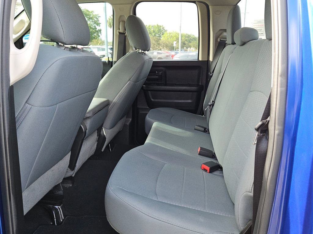 Used 2018 RAM 1500 Express RWD image 11