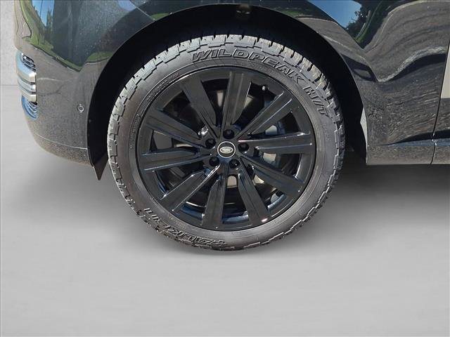 Used 2023 Land Rover Range Rover SE AWD/4WD image 25