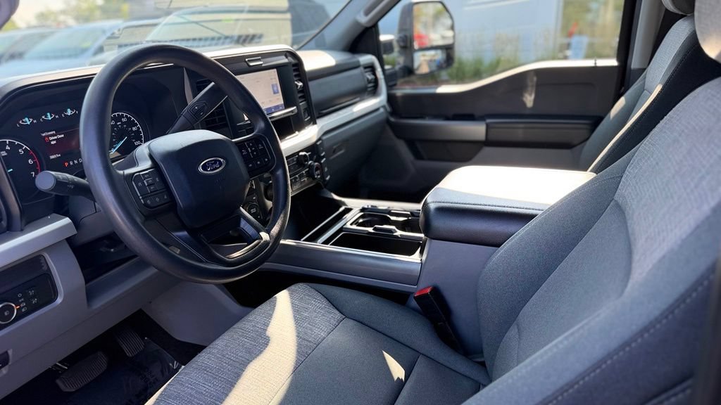 Used 2025 Ford F250 XLT w/ Snow Plow Prep Package AWD/4WD image 14