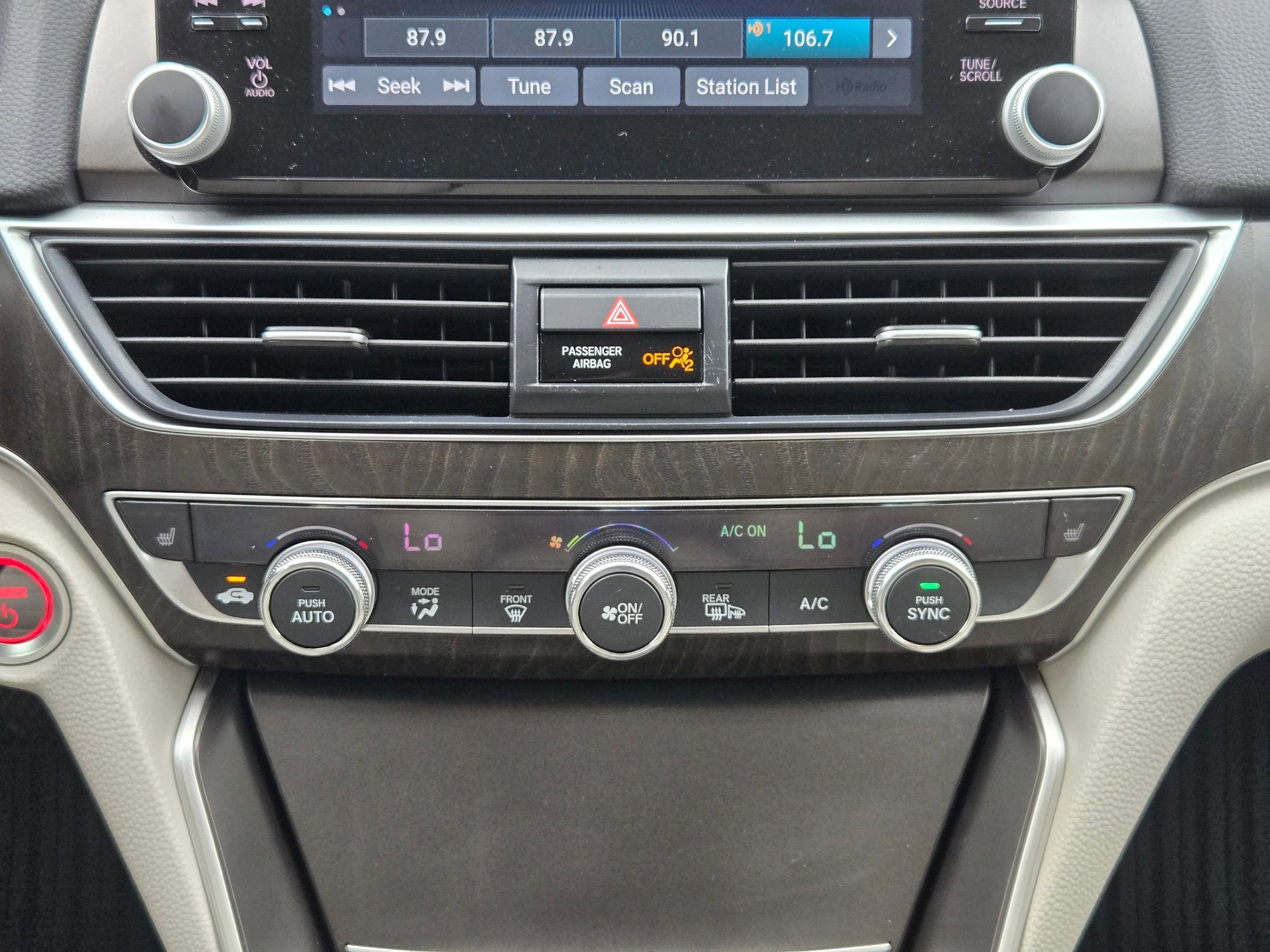 Certified 2021 Honda Accord EX-L image 17