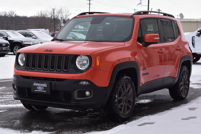 Used 2016 Jeep Renegade 75th Anniversary image 12